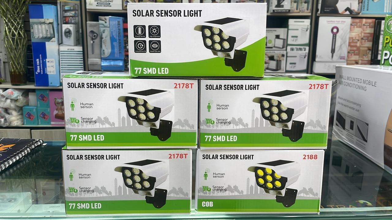 LÁMPARA SOLAR TIPO CAMARA